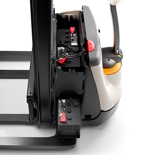 M 3200 130" Walkie Straddle Stacker, 4 x 6V 195AH Maintenance Free Battery